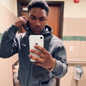 Meet your Posher, Artelle